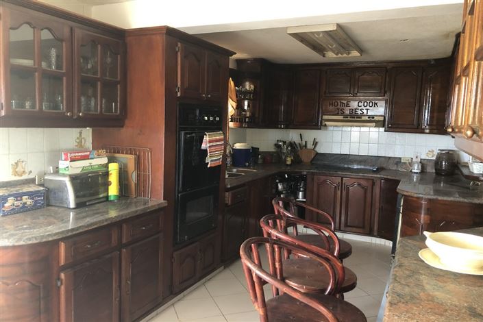 Image No.8-6 Bed Villa for sale