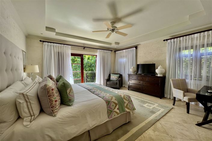 Image No.12-3 Bed Villa for sale