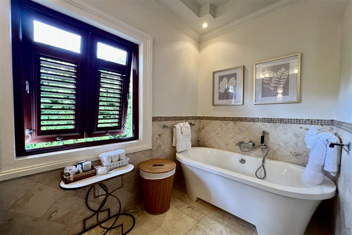 Image No.15-3 Bed Villa for sale