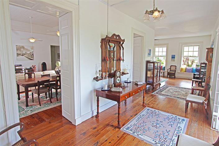 Image No.3-4 Bed Villa for sale