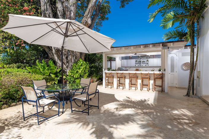 Image No.9-5 Bed Villa for sale