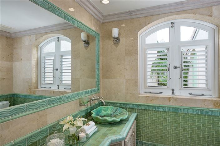 Image No.16-5 Bed Apartment for sale