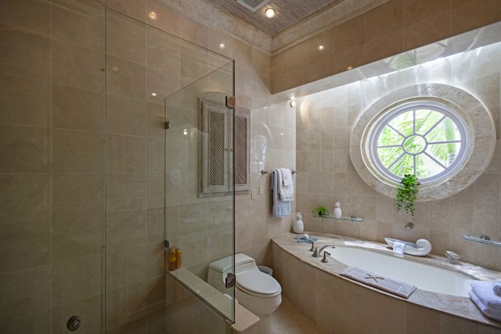 Image No.10-6 Bed Villa for sale