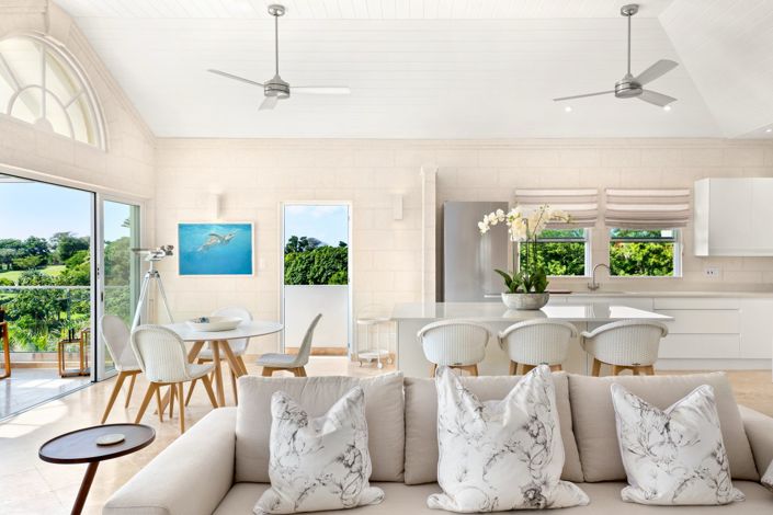 Image No.11-3 Bed Property for sale