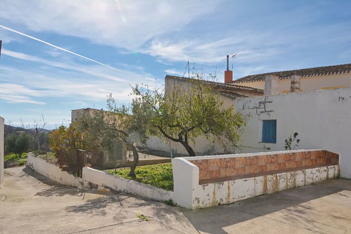 Image No.23-3 Bed Townhouse for sale