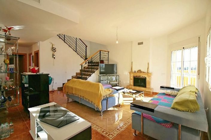 Image No.3-4 Bed Villa for sale