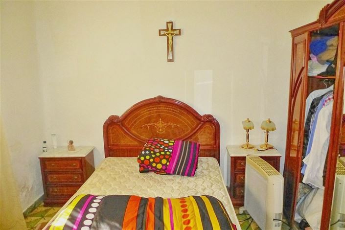 Image No.15-4 Bed Townhouse for sale