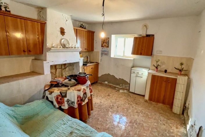 Image No.12-3 Bed Country Property for sale