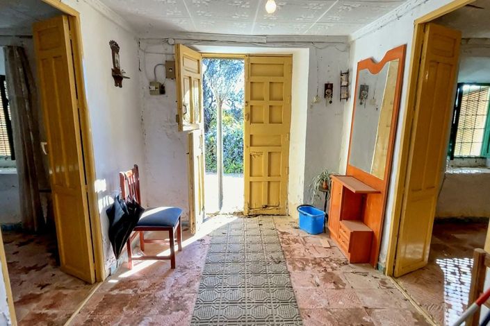 Image No.17-3 Bed Country Property for sale