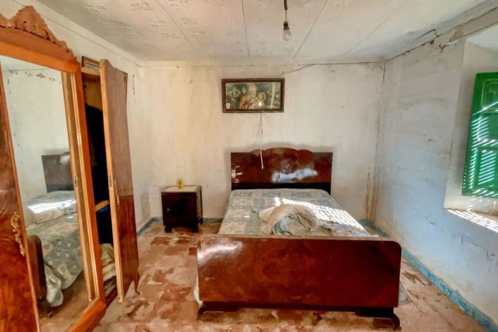 Image No.7-3 Bed Country Property for sale