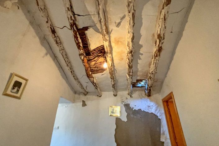 Image No.10-3 Bed Country Property for sale