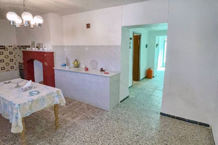 Image No.17-5 Bed Townhouse for sale