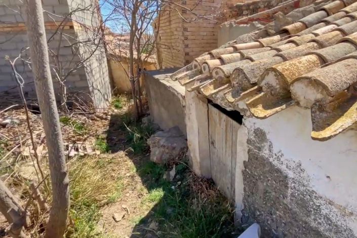 Image No.41-5 Bed Townhouse for sale