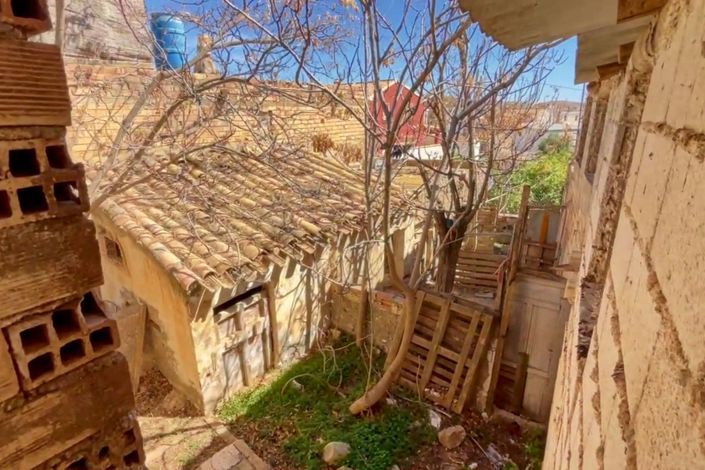 Image No.49-5 Bed Townhouse for sale