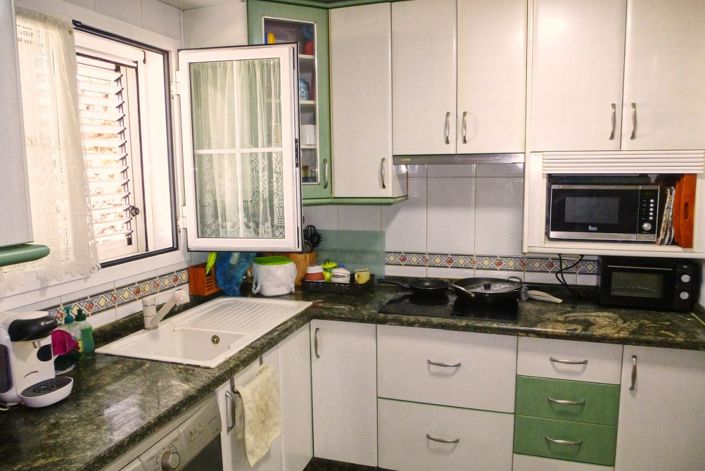 Image No.11-5 Bed Maisonette for sale