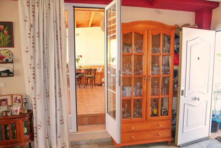 Image No.14-5 Bed Maisonette for sale