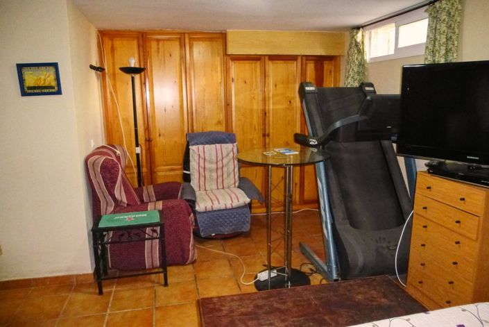 Image No.45-5 Bed Maisonette for sale