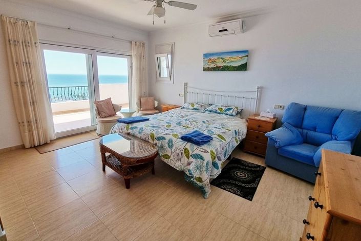 Image No.9-6 Bed Villa for sale