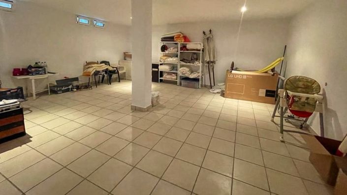 Image No.25-5 Bed Villa for sale