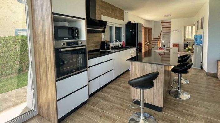 Image No.9-5 Bed Villa for sale