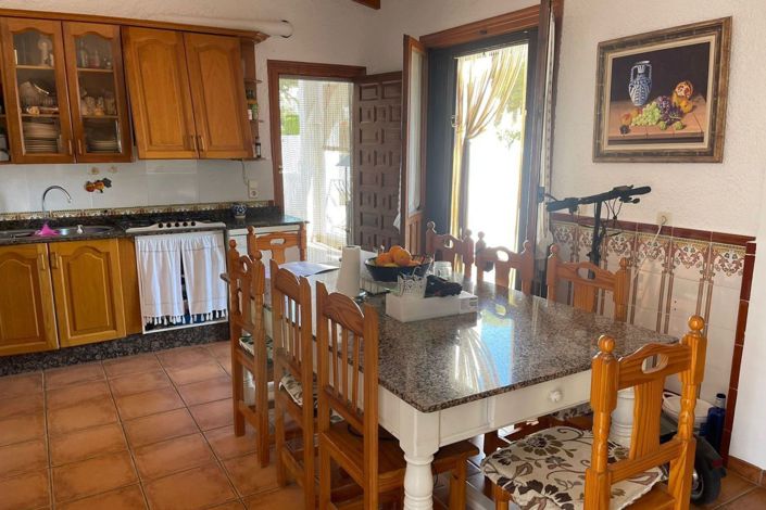 Image No.6-5 Bed Villa for sale