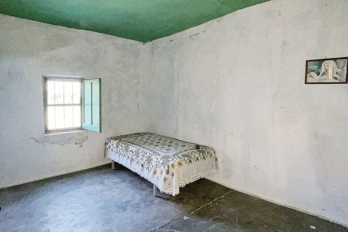 Image No.25-8 Bed Townhouse for sale