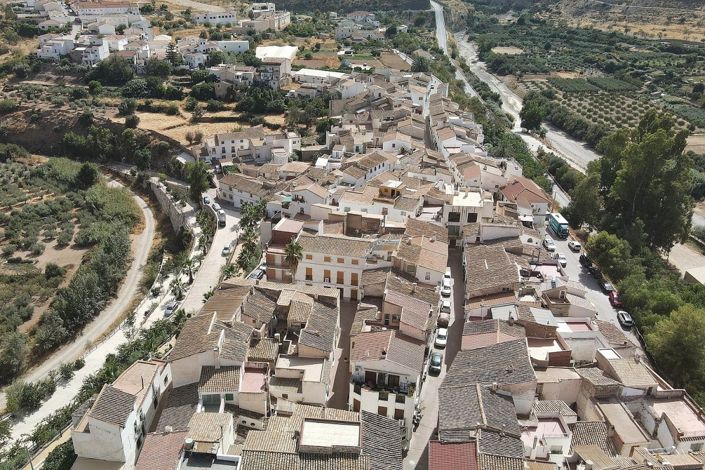 Image No.43-8 Bed Townhouse for sale