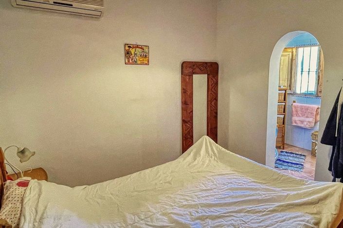 Image No.12-3 Bed Villa for sale