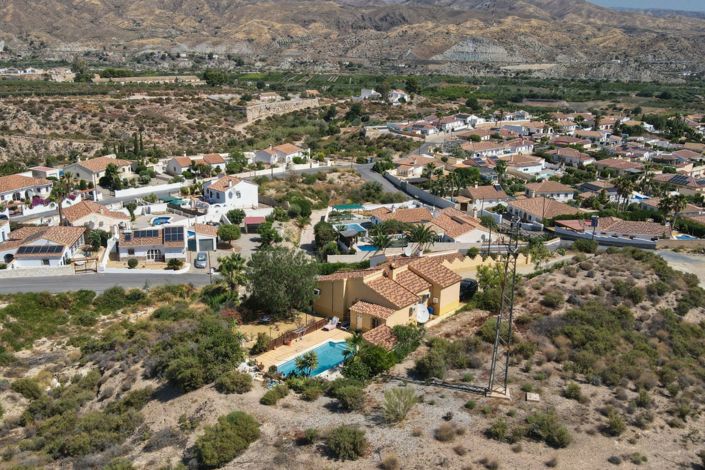 Image No.27-3 Bed Villa for sale