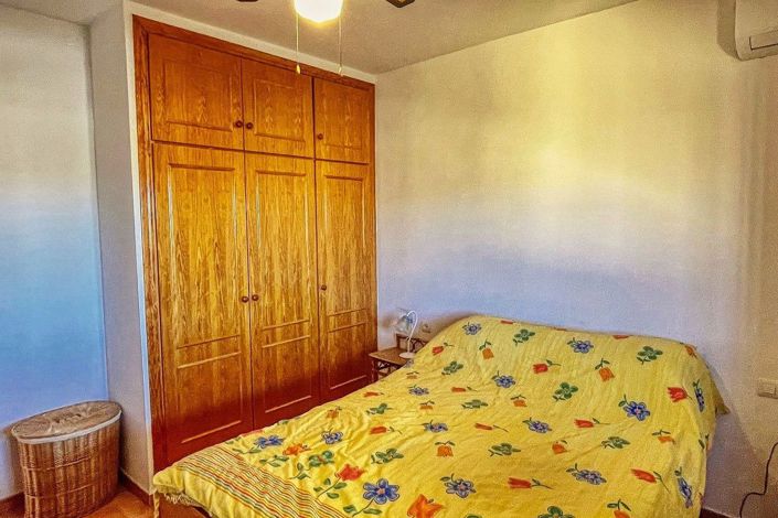 Image No.10-3 Bed Villa for sale