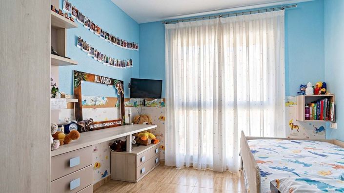 Image No.17-4 Bed Semi-Detached for sale