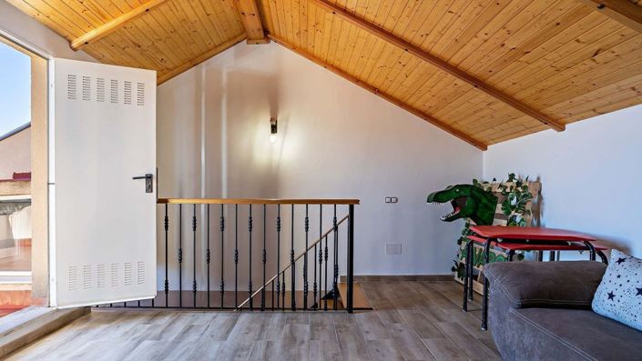 Image No.29-4 Bed Semi-Detached for sale