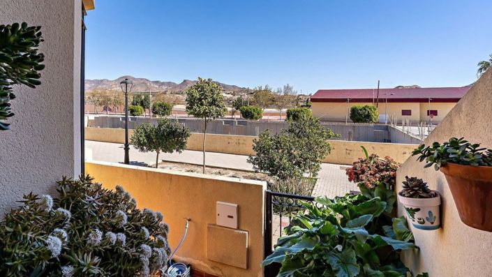 Image No.31-4 Bed Semi-Detached for sale