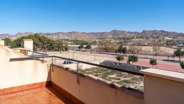 Image No.34-4 Bed Semi-Detached for sale