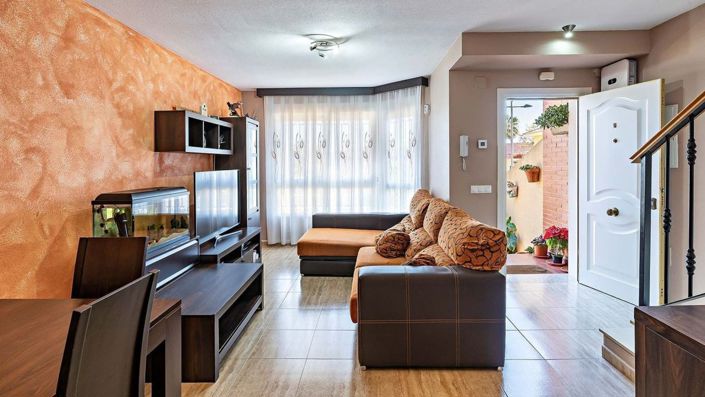 Image No.6-4 Bed Semi-Detached for sale