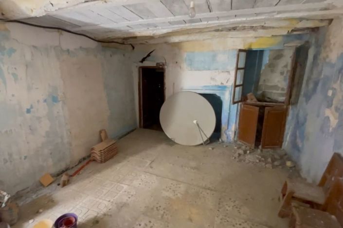 Image No.20-3 Bed Country Property for sale