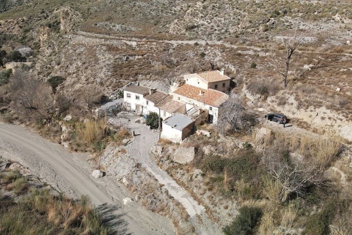 Image No.25-3 Bed Country Property for sale