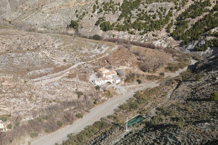 Image No.27-3 Bed Country Property for sale