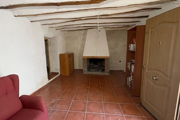 Image No.4-3 Bed Country Property for sale