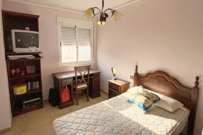 Image No.10-3 Bed Apartment for sale