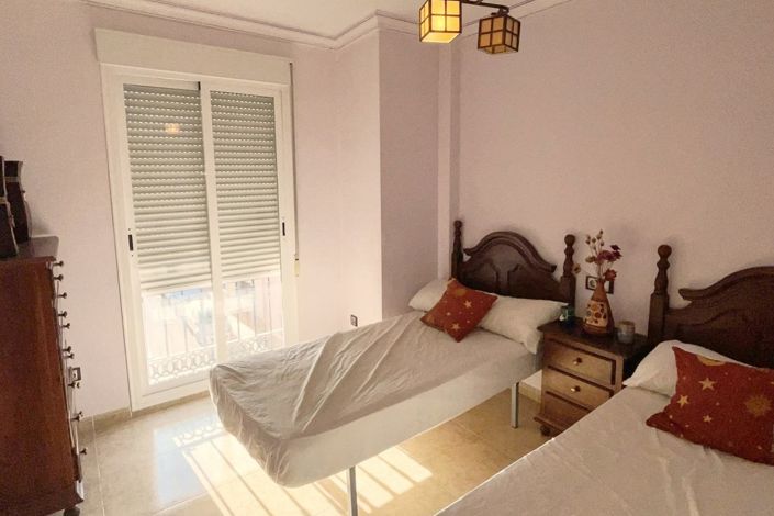 Image No.8-3 Bed Apartment for sale