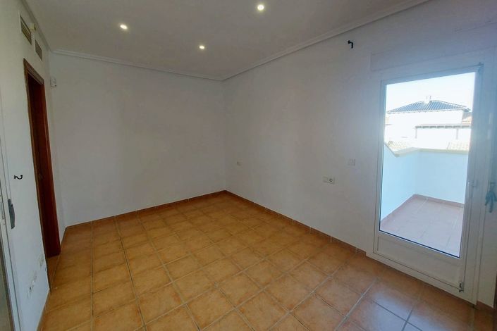 Image No.10-3 Bed Villa for sale