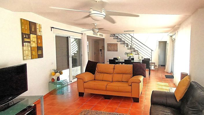 Image No.2-2 Bed Maisonette for sale