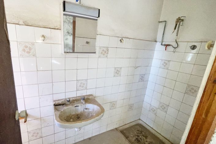 Image No.8-Country Property for sale