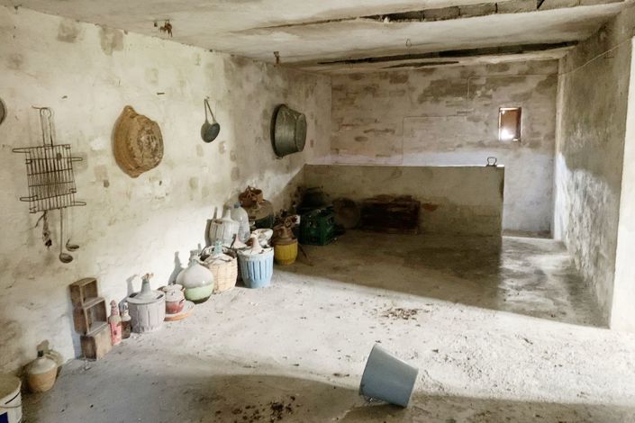 Image No.14-4 Bed Country Property for sale