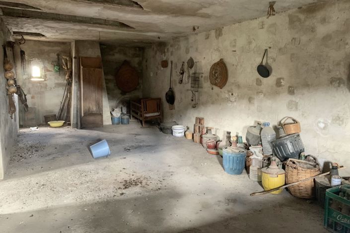 Image No.20-4 Bed Country Property for sale