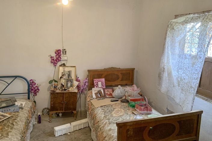 Image No.8-4 Bed Country Property for sale