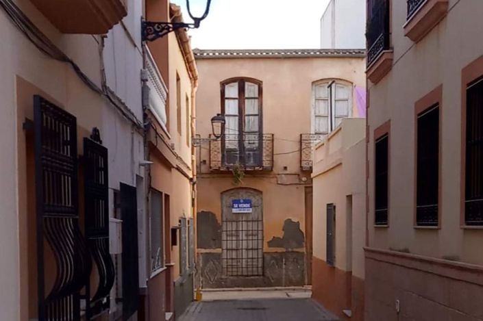 Image No.2-Townhouse for sale