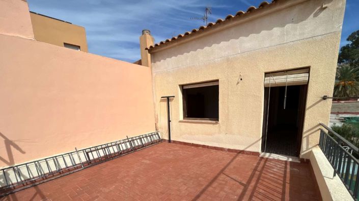 Image No.15-5 Bed Townhouse for sale