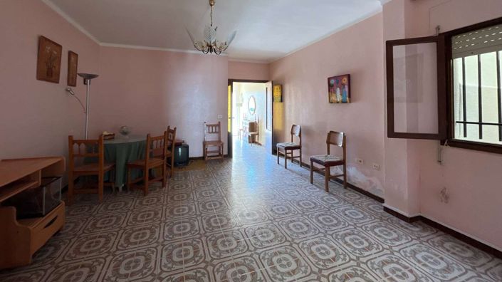 Image No.3-5 Bed Townhouse for sale